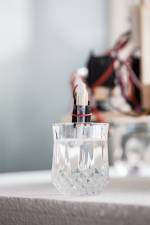  Der Füllstands-Sensor erkennt ein volles Glas